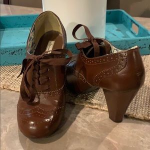 Brown Oxford Heels
